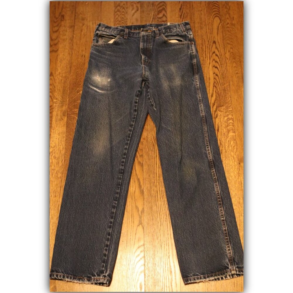 2 pairs of Dickies Men’s jeans. One pair is 33x34 and one pair is 32x32 - Picture 2 of 7